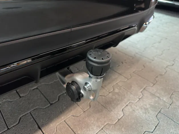 MERCEDES-BENZ E 220 d T 4Matic 9G-Tronic "Swiss Star"