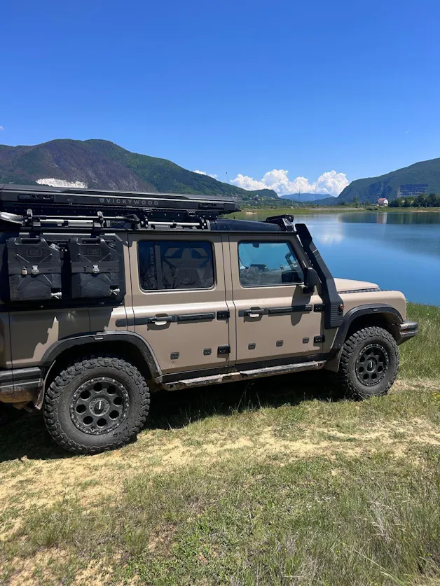 INEOS Grenadier Utility Wagon 3.0 Twin Turbo Diesel by capricorntrucks.ch