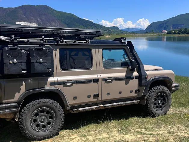 INEOS Grenadier Utility Wagon 3.0 Twin Turbo Diesel by capricorntrucks.ch