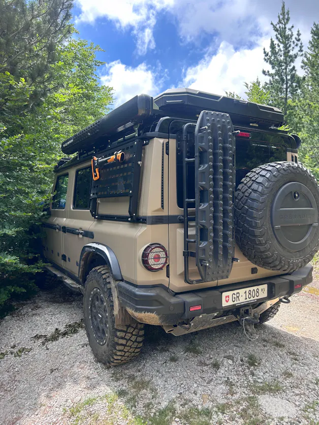 INEOS Grenadier Utility Wagon 3.0 Twin Turbo Diesel by capricorntrucks.ch