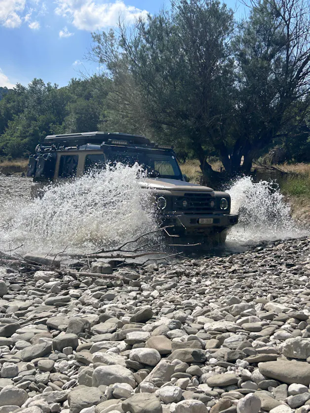 INEOS Grenadier Utility Wagon 3.0 Twin Turbo Diesel by capricorntrucks.ch