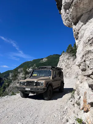INEOS Grenadier Utility Wagon 3.0 Twin Turbo Diesel by capricorntrucks.ch