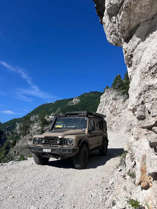 INEOS Grenadier Utility Wagon 3.0 Twin Turbo Diesel by capricorntrucks.ch