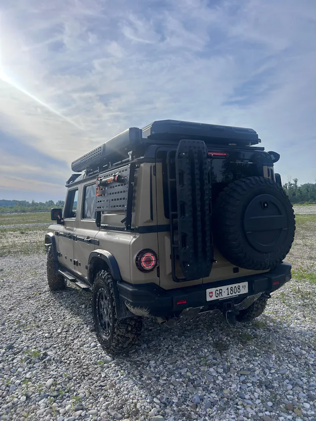 INEOS Grenadier Utility Wagon 3.0 Twin Turbo Diesel by capricorntrucks.ch