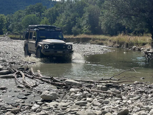 INEOS Grenadier Utility Wagon 3.0 Twin Turbo Diesel by capricorntrucks.ch