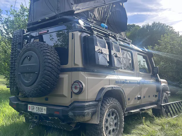 INEOS Grenadier Utility Wagon 3.0 Twin Turbo Diesel by capricorntrucks.ch