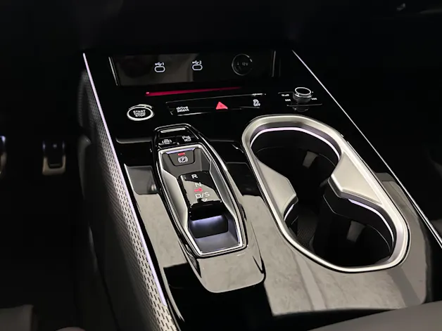 AUDI A6 Avant TDI quattro 150 kW S tronic