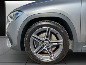 Mercedes-Benz GLA 250 4Matic AMG Line 8G-DCT