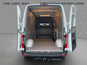 MERCEDES-BENZ Sprinter 319 CDI S Pro 9G-TRONIC