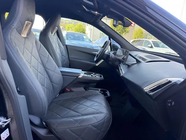 BMW iX xDrive40