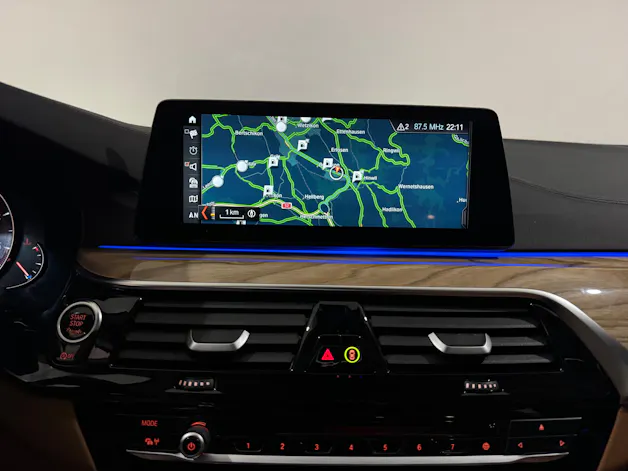 BMW 530d xDrive Luxury Line Steptronic | 1.Hand | CH |