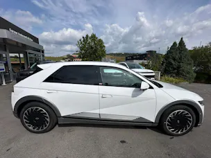 HYUNDAI Ioniq 5 72kWh First Edition 4WD