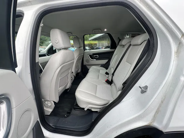 Land Rover Discovery Sport 2.0 TD4 HSE Luxury AT9