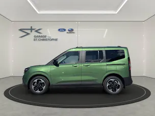 FORD E-Tourneo Courier Titanium