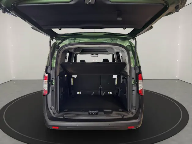 Ford E-Tourneo Courier Titanium