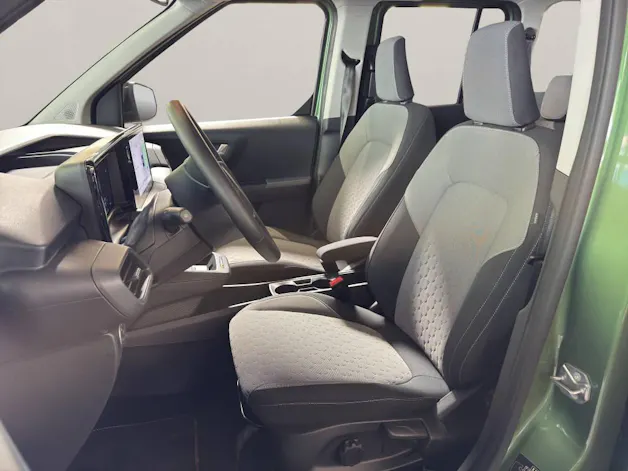 Ford E-Tourneo Courier Titanium