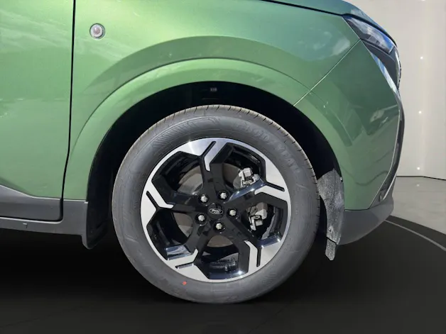 Ford E-Tourneo Courier Titanium
