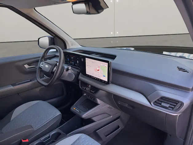 Ford E-Tourneo Courier Titanium
