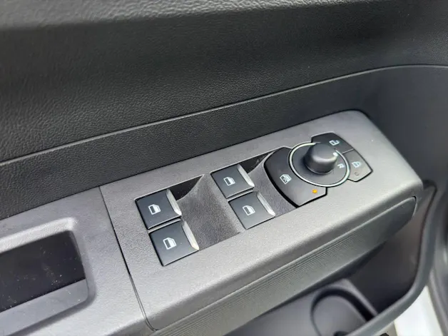 Ford E-Tourneo Courier Trend