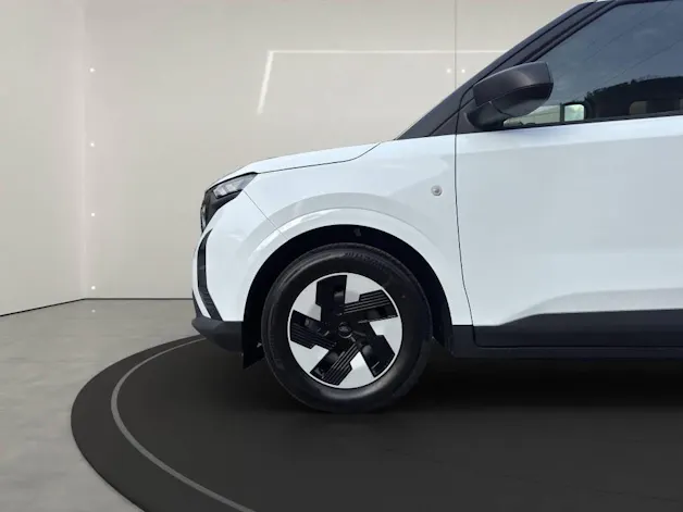 Ford E-Tourneo Courier Trend