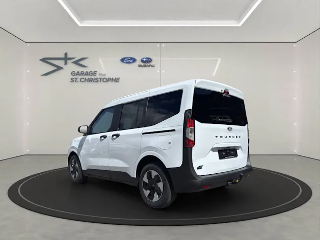 Ford E-Tourneo Courier Trend