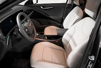 https://vehicle.imgix.net/4425961/046f3c15-87aa-4e26-91e2-413b9d117b76.jpg