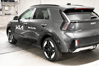 https://vehicle.imgix.net/4425961/9c4132e2-e9ee-41f1-88b1-ae5b3111e249.jpg