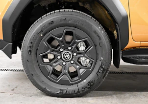 image du véhicule TOYOTA Hilux Double Cab.-Pick-up 2.8 D-4D MHEV 204 Invincible