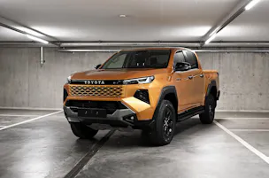 Toyota Hilux Double Cab.-Pick-up 2.8 D-4D MHEV 204 Invincible