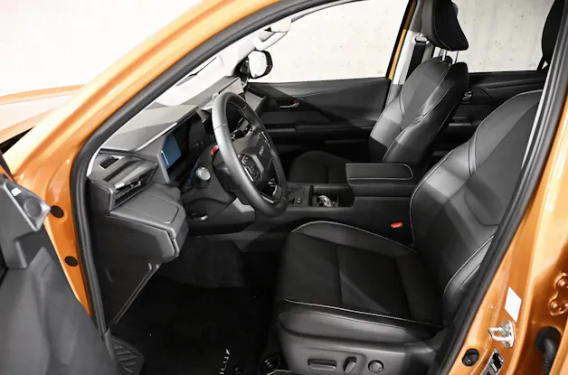 Toyota Hilux Double Cab.-Pick-up 2.8 D-4D MHEV 204 Invincible