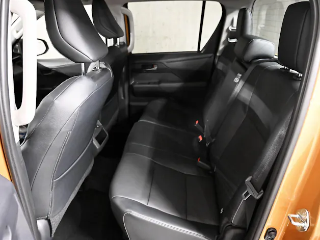 Toyota Hilux Double Cab.-Pick-up 2.8 D-4D MHEV 204 Invincible
