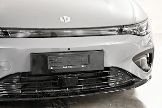 https://vehicle.imgix.net/4425964/7fb5c040-5126-440b-b0c8-d1d7999b036f.jpg