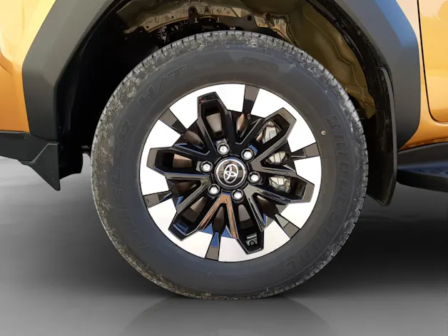 Toyota Hilux Double Cab.-Pick-up 2.8 D-4D MHEV 204 Style