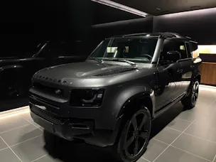 Land Rover Defender 130 3.0 D I6 350 X-Dynamic HSE