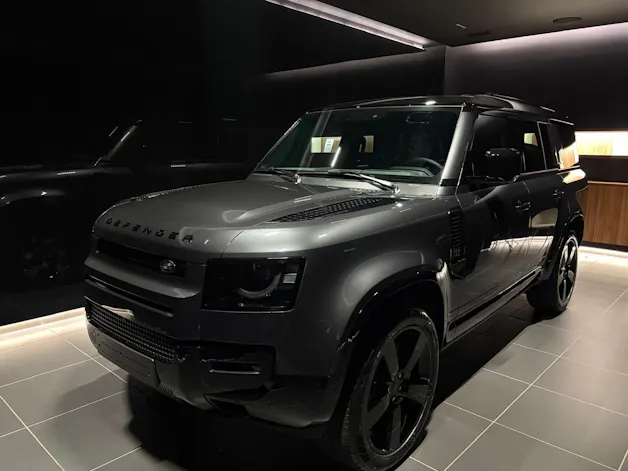 Land Rover Defender 130 3.0 D I6 350 X-Dynamic HSE