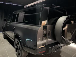 Land Rover Defender 130 3.0 D I6 350 X-Dynamic HSE