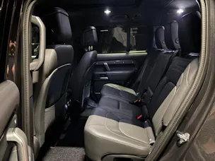 Land Rover Defender 130 3.0 D I6 350 X-Dynamic HSE