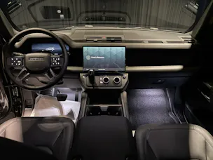 Land Rover Defender 130 3.0 D I6 350 X-Dynamic HSE