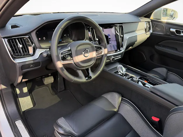 VOLVO V60 Cross Country 2.0 B5 Ultimate AWD