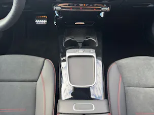 MERCEDES-BENZ A 200 Night Star AMG Line