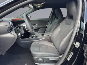 MERCEDES-BENZ A 200 Night Star AMG Line