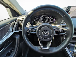 https://vehicle.imgix.net/4426072/3c8eae30-cecf-4914-95c9-15dd9b2c9e37.jpg