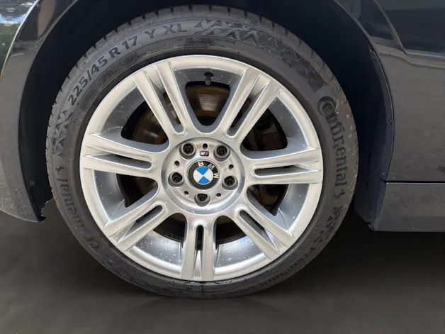 BMW 335i xDrive Touring
