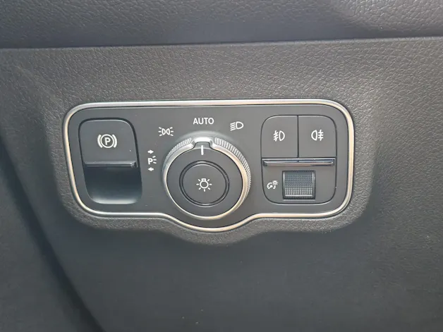 MERCEDES-BENZ GLB 250 Progressive 4matic