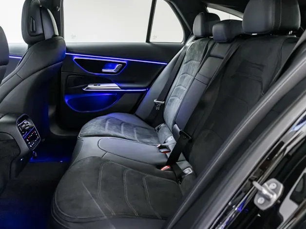 Mercedes-Benz E 220 d 4MATIC T-Modell "Swiss Star"