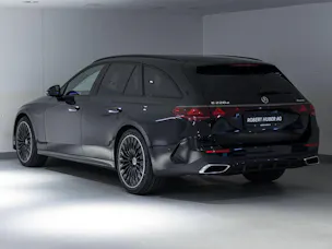 MERCEDES-BENZ E 220 d 4MATIC T-Modell "Swiss Star"