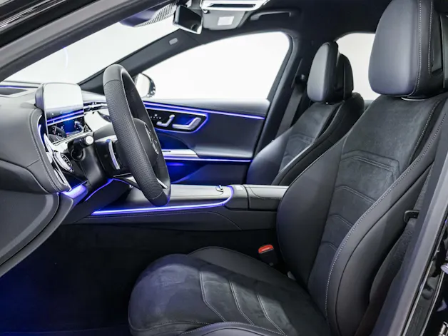 Mercedes-Benz E 220 d 4MATIC T-Modell "Swiss Star"