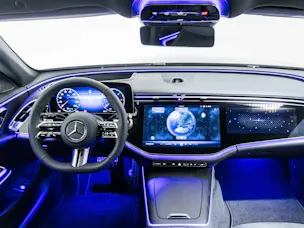 MERCEDES-BENZ E 220 d 4MATIC T-Modell "Swiss Star"