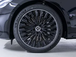 MERCEDES-BENZ E 220 d 4MATIC T-Modell "Swiss Star"