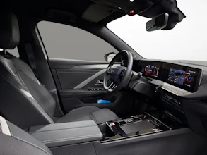 https://vehicle.imgix.net/4426103/002f8d61-8050-4bd6-b967-1f388de347c4.jpg